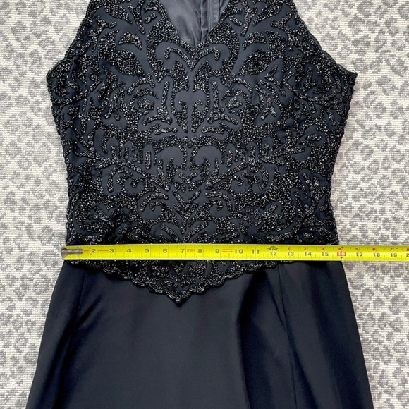 J kara New York Maxi Party Dress Beaded Sleeveless V-Neck - Picture 7 of 15